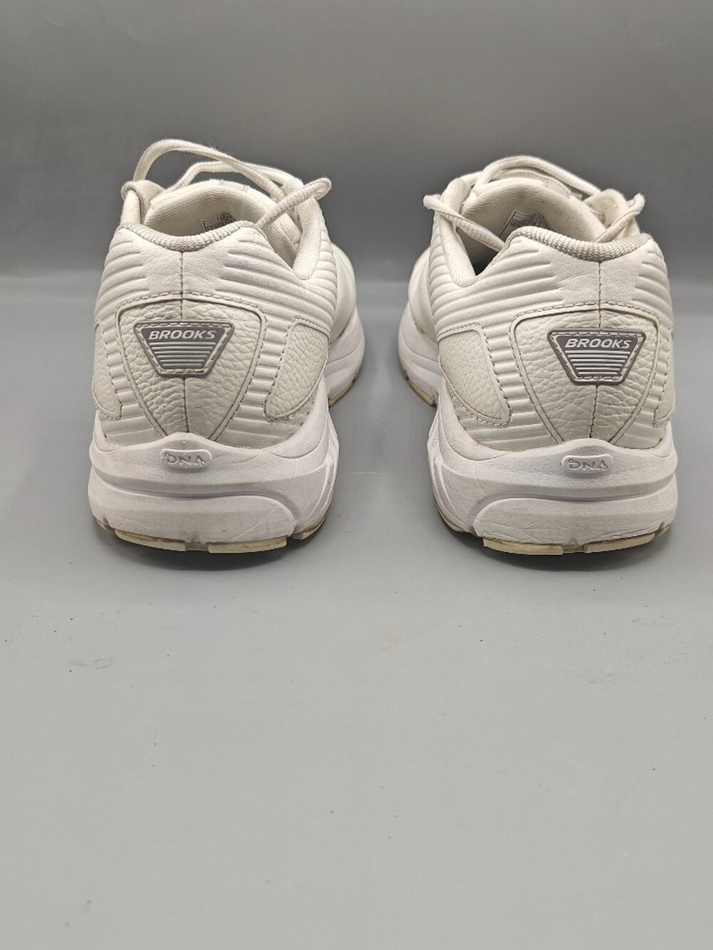 Brooks Addiction Walker 2 White Men’s Size 10.5 D Leather Shoes 110318-1D-142 - Picture 11 of 12